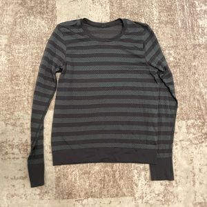 Lululemon Breathable long sleeve